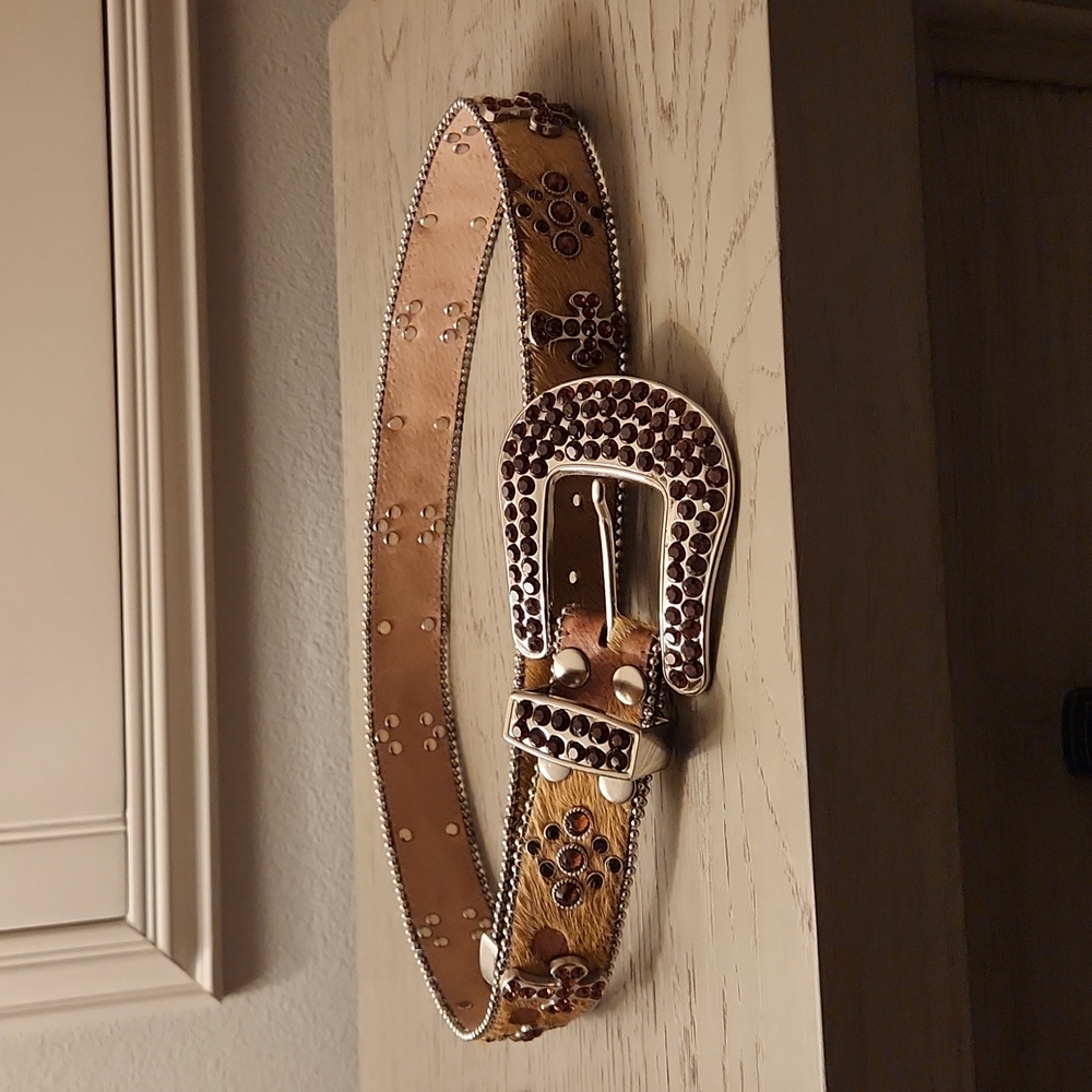 Women's cowhide/hair belt